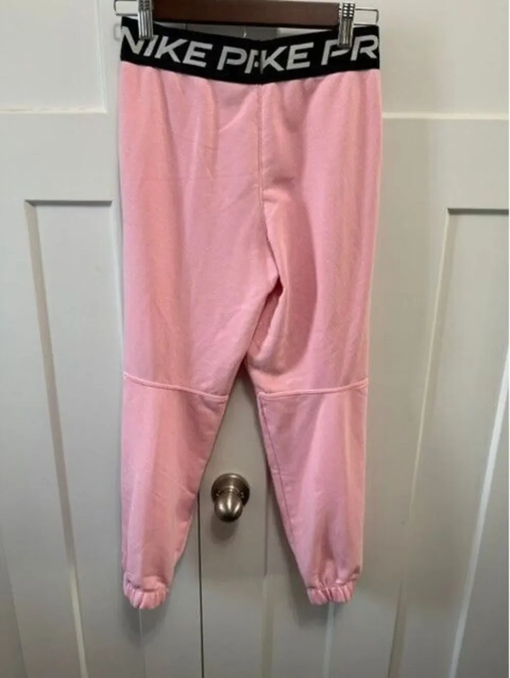 NWOT Nike pink Girl's pro dri fit joggers MSRP 45